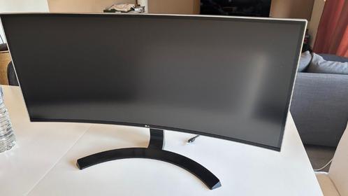 LG 34UC88-B Ultrawide Monitor 34", Computers en Software, Monitoren, Gebruikt, 61 t/m 100 Hz, DisplayPort, HDMI, Ingebouwde speakers