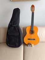 Schone martinez gitaar, Klassieke of Spaanse gitaar, Zo goed als nieuw, Met koffer, Ophalen