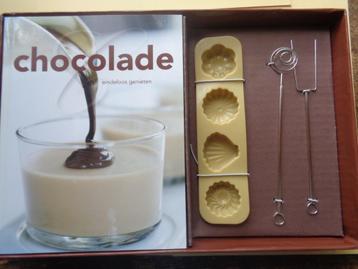 Chocolade zelf truffels,pralines enz.. maken + receptenboekj beschikbaar voor biedingen
