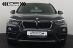 BMW X1 20dA sDrive 190PK!  CARPLAY  - CAMERA - LED, 1995 cc, 4 cilinders, 0 kg, Zwart