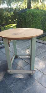 Ronde bijzettafel in hout, 55 tot 75 cm, Rond, Gebruikt, Landelijk