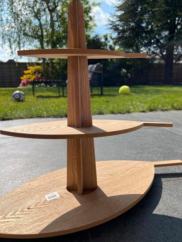 Houten etagère, nieuw beschikbaar voor biedingen