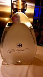 Gigantische Bugatti-parfum dummy. Factice Parfum Fles. De Fa, Verzamelen, Parfumfles, Zo goed als nieuw, Ophalen