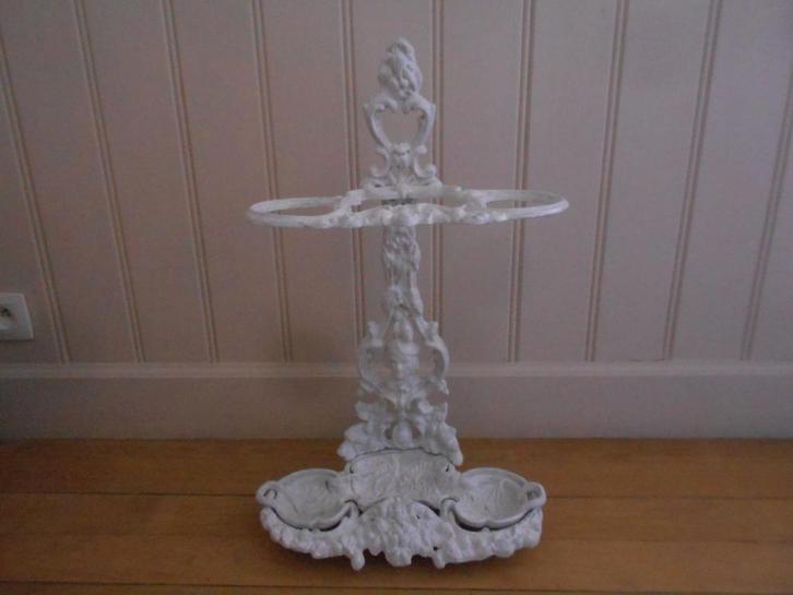 Oude smeedijzeren parapluhouder (of wandelstokken). III, Antiek en Kunst, Antiek | Overige Antiek, Ophalen of Verzenden