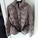 ESCADA Middengrijze korte donsjas Maat: 40 Prijs: € 7, Maat 38/40 (M), Escada, Ophalen of Verzenden, Grijs
