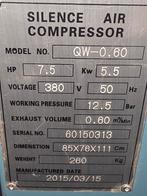 Compresseur silencieux 7,5 CV
Pompe à 2 étages
max 12 bar
75, Ophalen of Verzenden