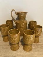 Prachtige vintage wijnset van barbotine aardewerk, Ophalen of Verzenden
