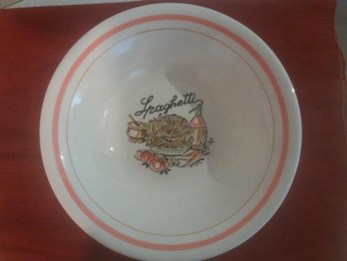 Bol vintage des années 70 "Spaghetti", Maison & Meubles, Cuisine | Vaisselle, Comme neuf, Récipient(s), Autres styles, Poterie