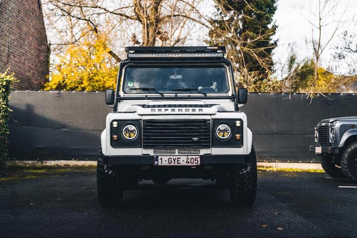 Land Rover Defender 110 DCPU // CREW CAB // EX BTW, Autos, Land Rover, Entreprise, Achat, 4x4, ABS, Alarme, Verrouillage central