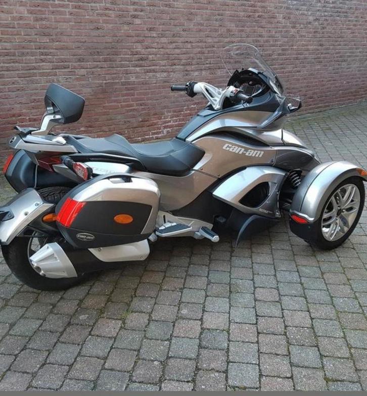 Can-Am spyder afdekkapje, plus een Tom Tom navigatie, Motoren, Overige Motoren, Ophalen