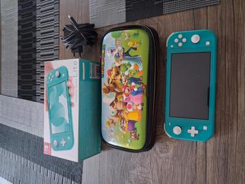 Switch Lite + 3 Jeux + pochette, Enlèvement, Turquoise, Comme neuf