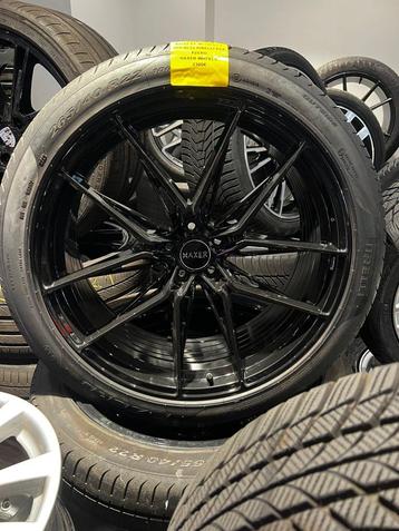 Complete 22 inch Haxer-set uitgerust met Pirelli-banden  beschikbaar voor biedingen