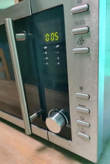 Microgolfoven  beschikbaar voor biedingen