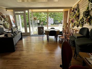 Commercieel te koop in Zandhoven, 4 slpks beschikbaar voor biedingen