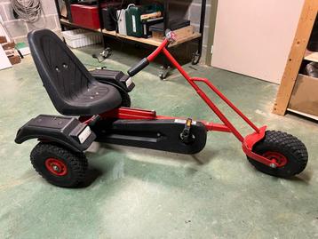 2x Mammoet skelter, trike, 3-wieler go-cart beschikbaar voor biedingen