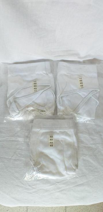 slips blancs taille 48 beschikbaar voor biedingen