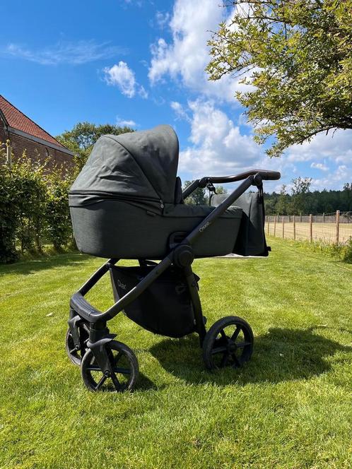 Quax kinderwagen Crooz - Moss, Kinderen en Baby's, Kinderwagens en Combinaties, Zo goed als nieuw, Kinderwagen, Met reiswieg, Ophalen