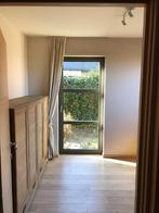 Mooie en kwalitatieve teak dressoir, Huis en Inrichting, Kasten | Dressoirs, Ophalen, 150 tot 200 cm, Teakhout, Zo goed als nieuw