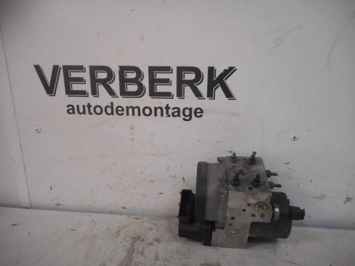 BLOC ABS (FREINS ANTI-BLOCAGE) Zafira (F75) (gm24482511), Autos : Pièces & Accessoires, Autres pièces automobiles, Opel, Utilisé