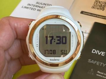 Suunto D4i witte siliconen (nieuw, 10 x ermee gedoken) beschikbaar voor biedingen