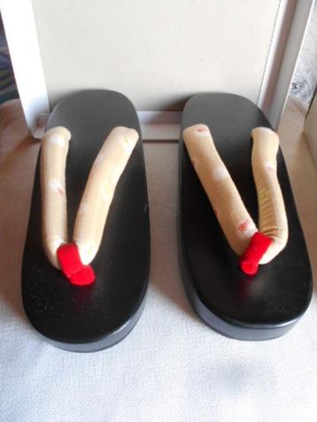 japanse houten slippers, nieuw, 20 € beschikbaar voor biedingen