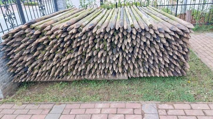 Poteaux en bois de 2,5 m, Jardin & Terrasse, Poteaux, Poutres & Planches, Utilisé, Poteaux, 250 cm ou plus, Enlèvement