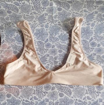 soutien gorge beige satiné neuf taille S beschikbaar voor biedingen