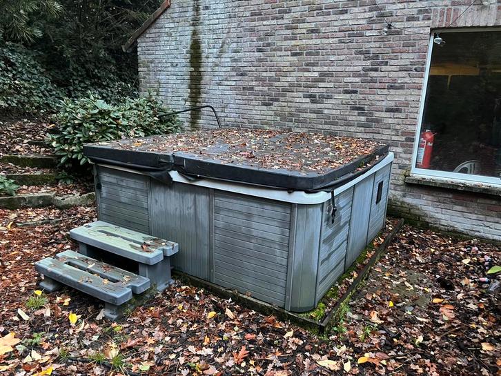 Spa te koop 5 personen, Tuin en Terras, Bubbelbaden en Hottubs, Gebruikt, Vast, Afdekzeil, Filter, Trap, Inbouw, Ophalen
