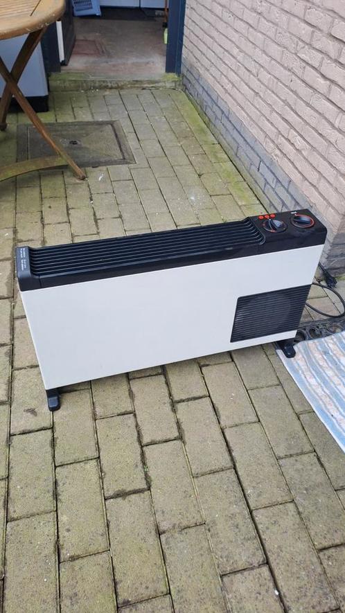 Radiateur électrique Est clima 213 TLG, Doe-het-zelf en Bouw, Verwarming en Radiatoren, Gebruikt, Radiator