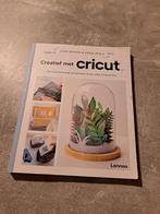 Joan Berris - Creatief met Cricut, Ophalen, Zo goed als nieuw, Joan Berris; Vera Mols