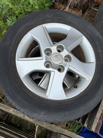 4 jantes toyota auris beschikbaar voor biedingen