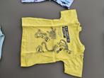 geel t-shirt dino skelet, CA, 98, Comme neuf, Enlèvement