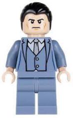 Lego figuur Bruce Wayne - Sand Blue Suit sh026 super heroes, Nieuw, Ophalen of Verzenden, Lego, Losse stenen