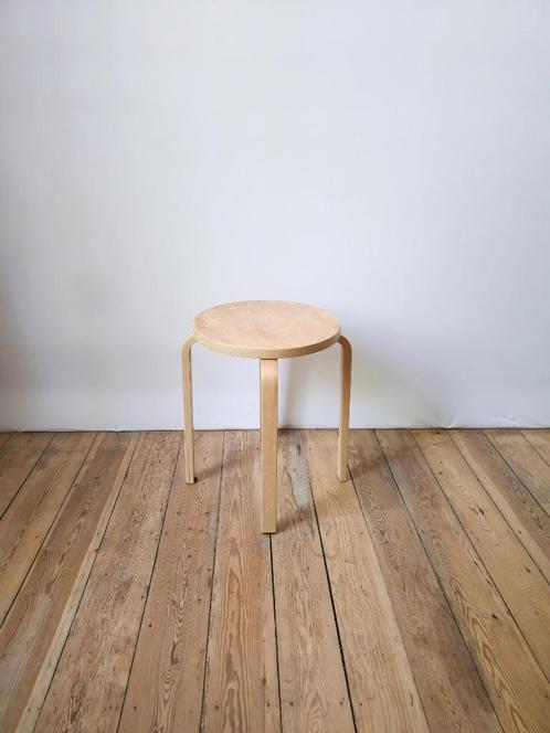 Vintage beukenhouten krukje van Ikea - Alvar Aalto, Verzamelen, Retro, Ophalen of Verzenden