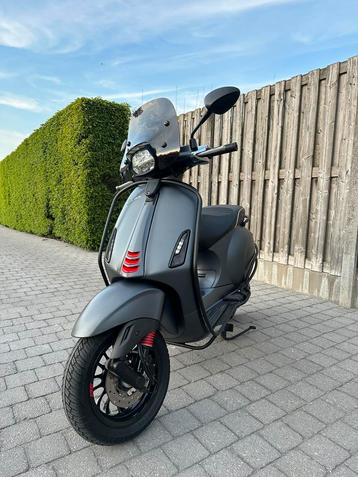 Vespa sprint B klasse  beschikbaar voor biedingen