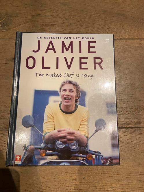 Jamie Oliver - The Naked Chef is terug, Boeken, Kookboeken, Zo goed als nieuw, Ophalen of Verzenden