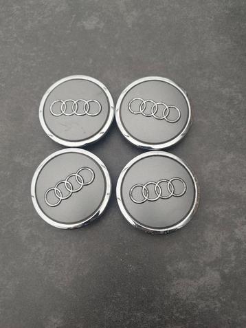 4 jantes Audi d'origine de 60 mm, capuchons centraux/emblème disponible aux enchères