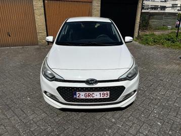 Hyundai i20, Auto's, Hyundai, Zwart, Wit, 5 deurs, Particulier