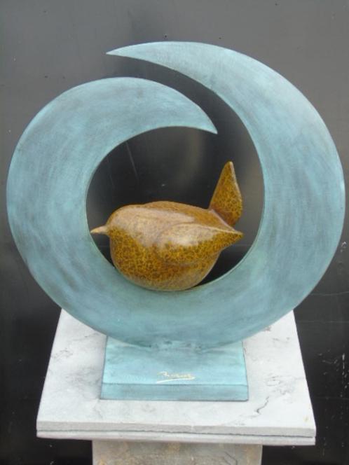 statue d un oiseau dans un cercle en bronze patinée signé, Jardin & Terrasse, Statues de jardin, Neuf, Animal, Autres matériaux