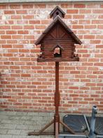 Grote vogelkooi op staander., Ophalen, Gebruikt, Hout, Vogelkooi