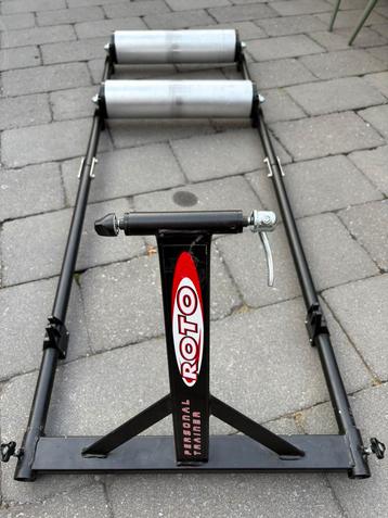 ROTO fietstrainer / 2 alu rollen beschikbaar voor biedingen