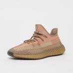 Yezzy Boost V2 maat 42 Authentiek met doos en factuur, Nieuw, Ophalen of Verzenden, Sneakers, ADIDAS