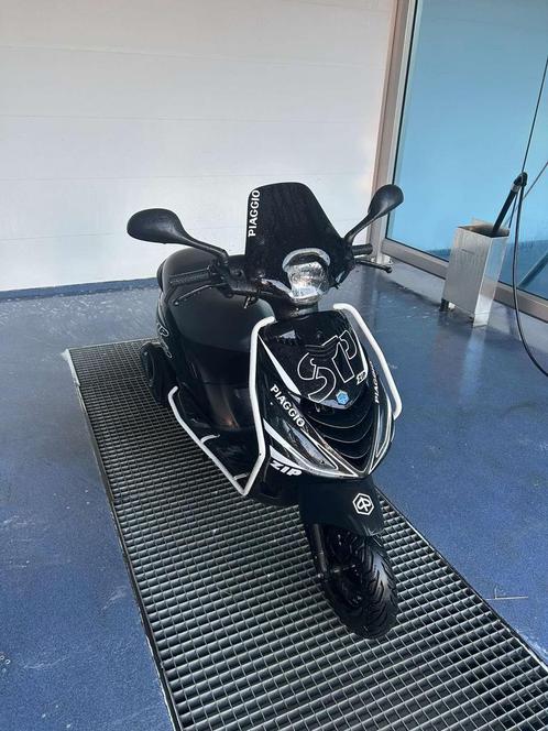 Piaggio zip 4t 50cc a klasse, Fietsen en Brommers, Scooters | Piaggio, Zo goed als nieuw, Zip, Klasse A (25 km/u), Benzine, Ophalen of Verzenden