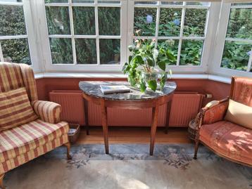 Table demi-ronde avec plateau en marbre, Enlèvement