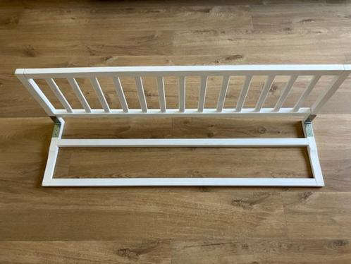 Wit houten bedhekje, Kinderen en Baby's, Kinderkamer | Bedden, Gebruikt, Minder dan 140 cm, Minder dan 70 cm, Ophalen