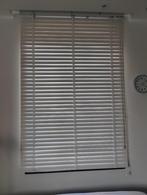 Witte houten horizontale zonneblinden voor binnen - 2 stuks, Ophalen, 100 tot 150 cm, Zo goed als nieuw, Modern