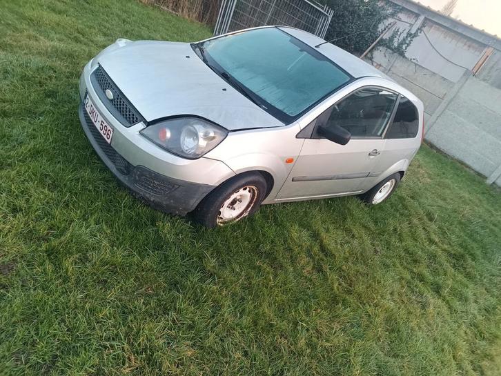 Ford Fiesta utilitaire léger, Autos, Ford, Entreprise, Attache-remorque, Enlèvement