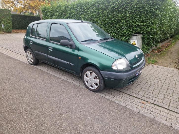 clio 1.2 i 100000km 5p 1er propriétaire pret a immatriculer, Auto's, Renault, Particulier, Clio, ABS, Airbags, Metaalkleur, Sportpakket