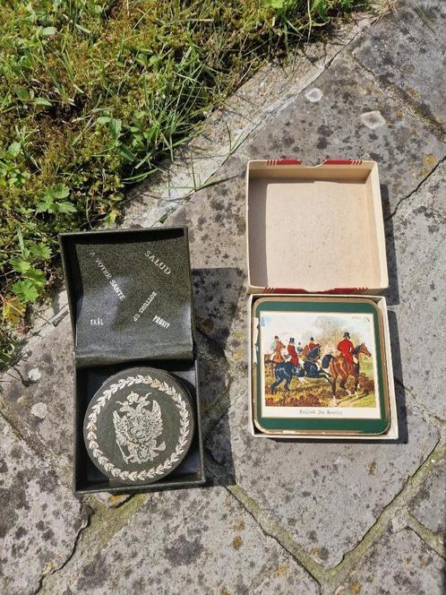 Vintage onderzetters (2 sets), Huis en Inrichting, Woonaccessoires | Onderzetters, Gebruikt, Glas of Kopje, Ophalen