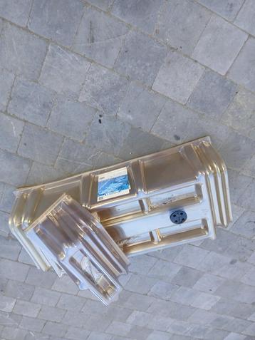 Kweektunnels modulaire PVC + Eindstukken beschikbaar voor biedingen